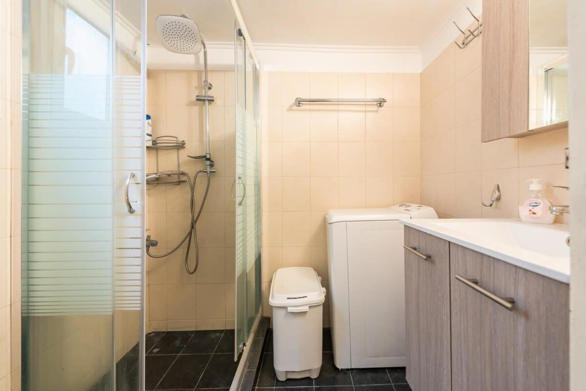 Topfloor Central Apt With Urban Views,3' To Metro Atenas Exterior foto