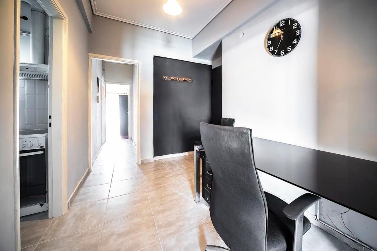 Topfloor Central Apt With Urban Views,3' To Metro Atenas Exterior foto